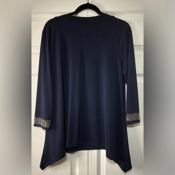 Women's Croft & Barrow® Embellished Shark-Bite Hem Nave Blue Top. Size Large - Picture 5 of 9